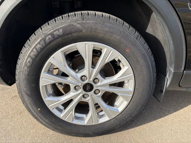 Certified 2025 Ford Escape Active AWD/4WD image 8