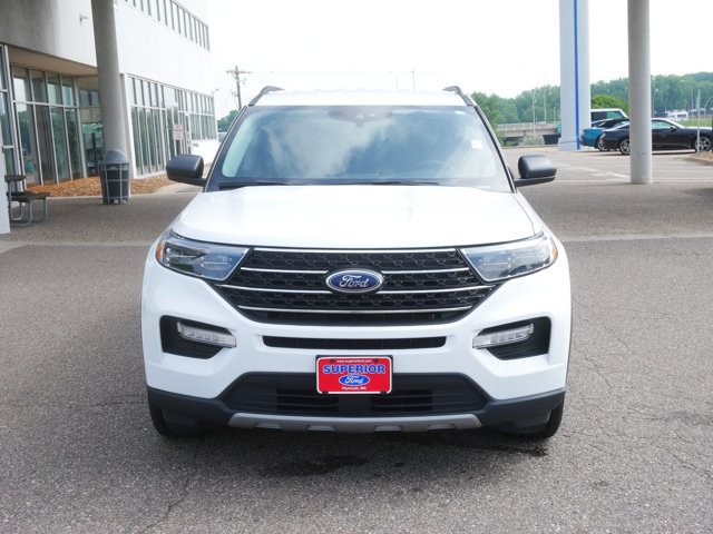 Certified 2024 Ford Explorer XLT AWD/4WD image 2