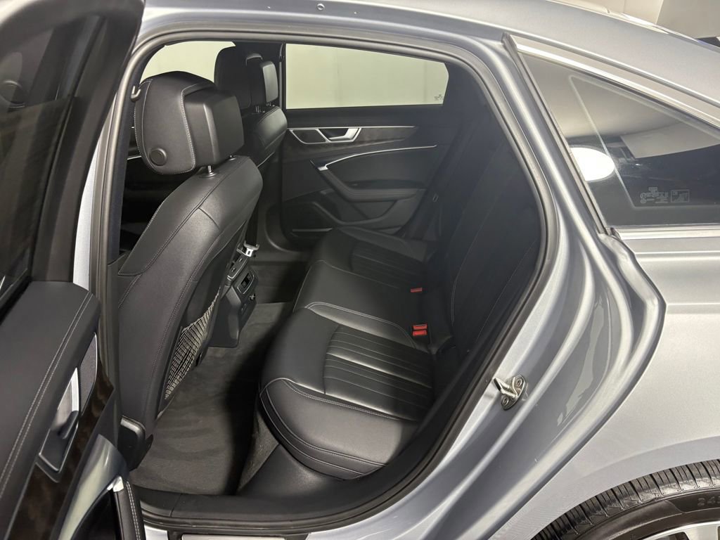 Used 2021 Audi A6 Premium Plus w/ Premium Plus Package image 30