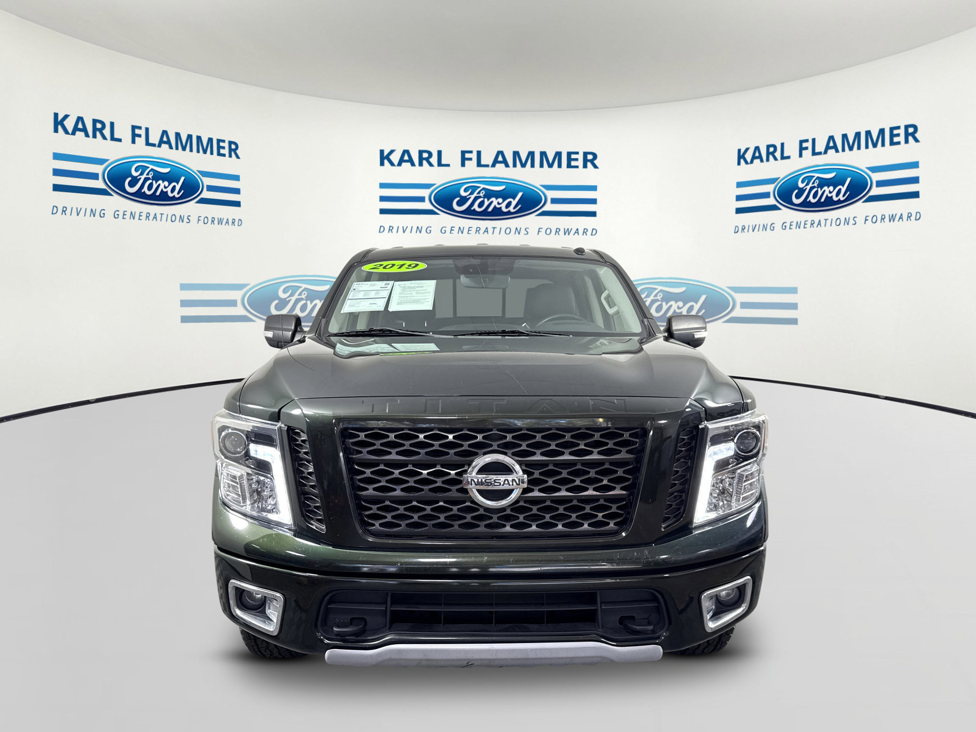 Used 2019 Nissan Titan PRO-4X image 6