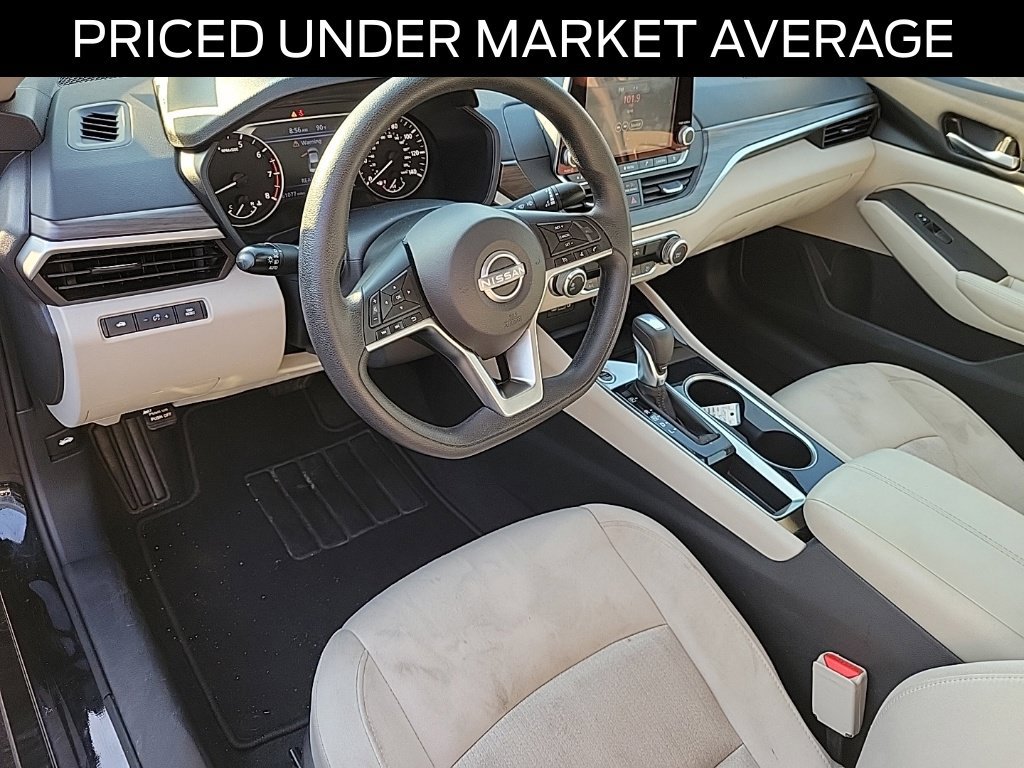 Used 2024 Nissan Altima 2.5 SV FWD image 18