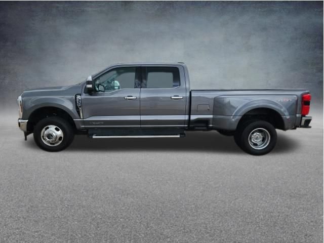 Certified 2024 Ford F350 Lariat w/ Chrome Package AWD/4WD image 6