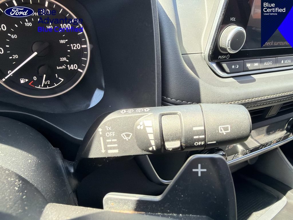Used 2023 Nissan Rogue SV FWD image 31