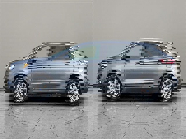 Certified 2022 Ford Edge Titanium image 6