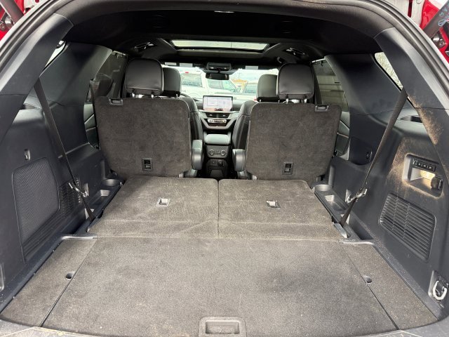 Certified 2025 Ford Explorer ST-Line w/ Premium Package image 21