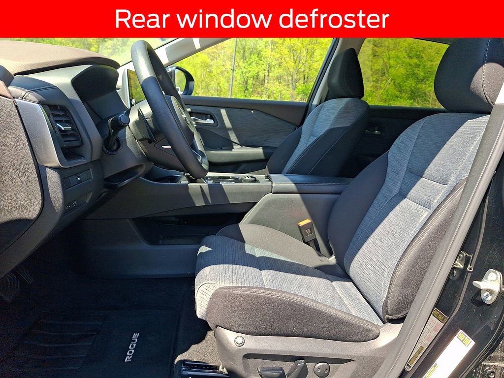 Used 2023 Nissan Rogue SV AWD/4WD image 13