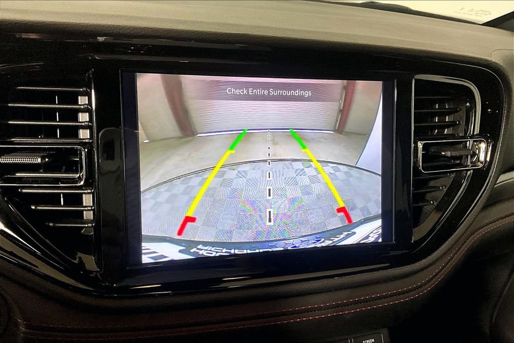 Used 2025 Dodge Durango GT RWD image 17