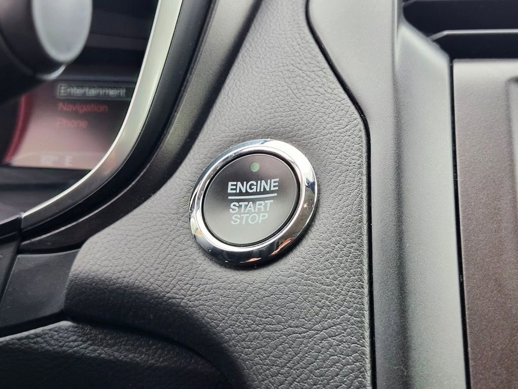 Certified 2020 Ford Fusion Titanium AWD/4WD image 25