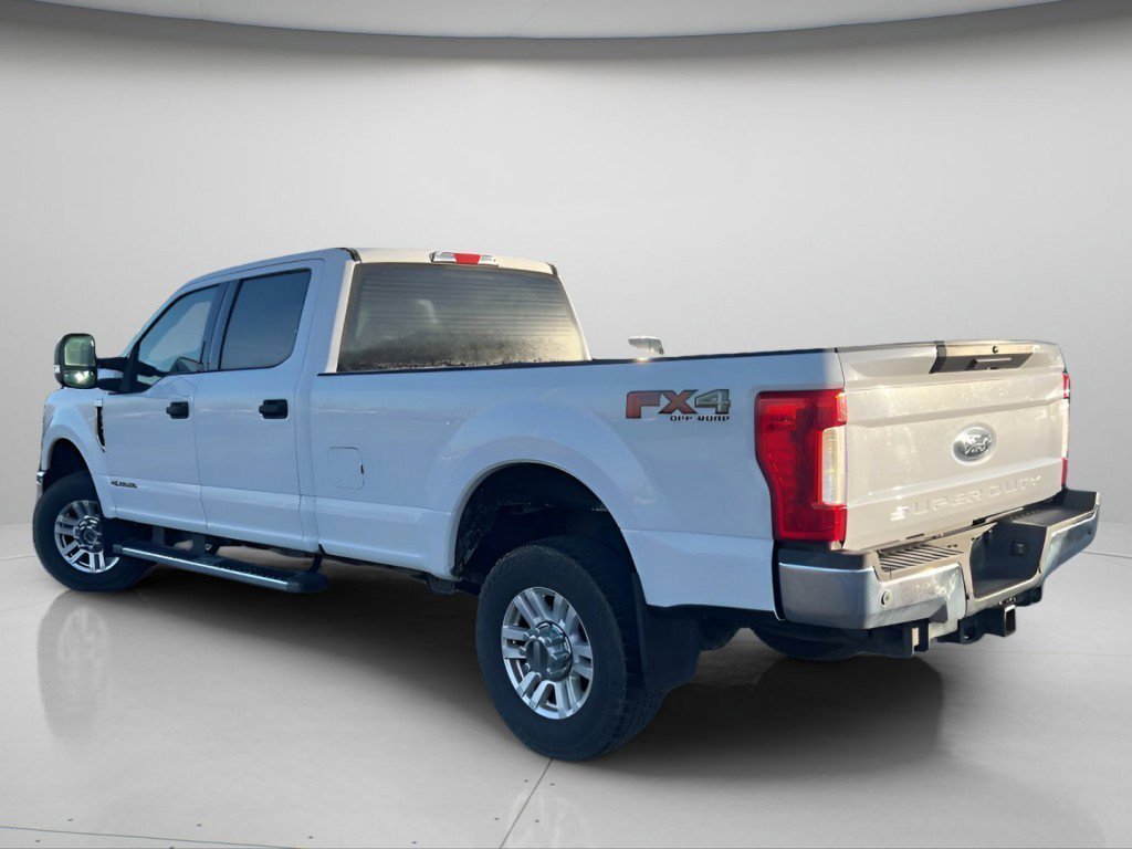 Certified 2019 Ford F350 XLT w/ XLT Value Package image 9