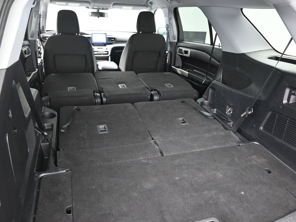 Certified 2022 Ford Explorer XLT image 11