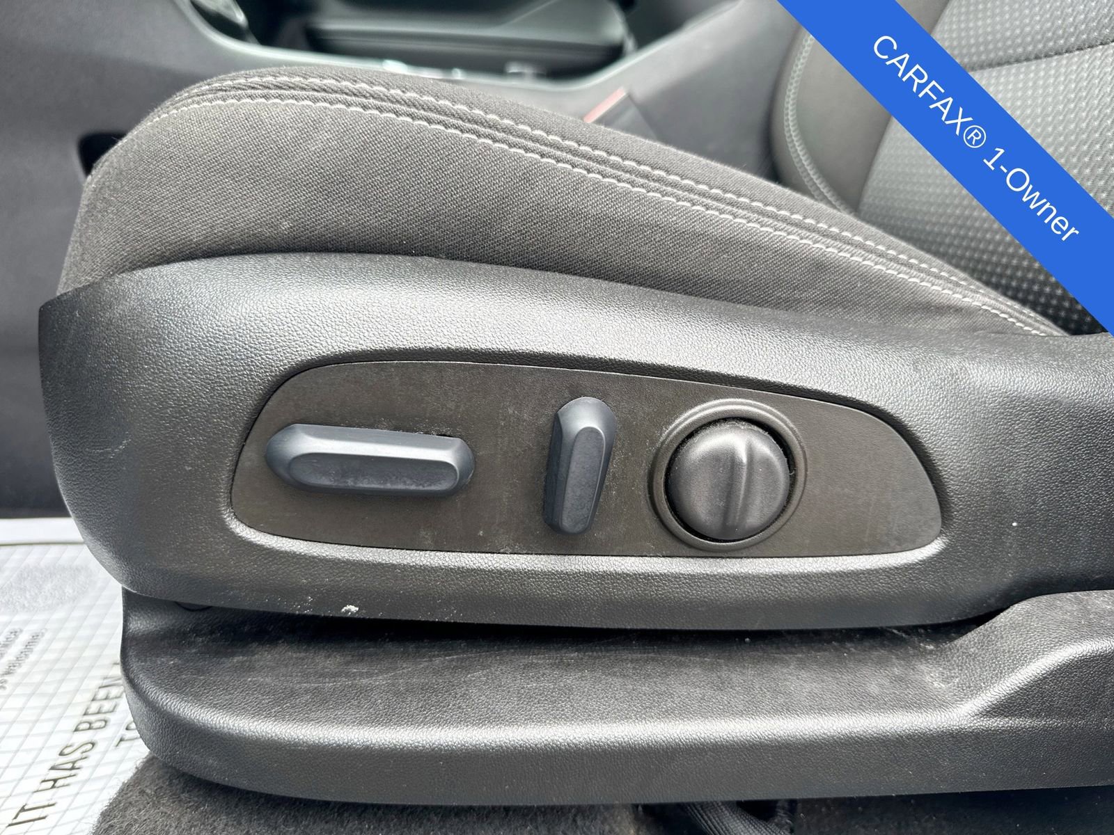 Used 2023 GMC Terrain SLE w/ Driver Convenience Package FWD image 20