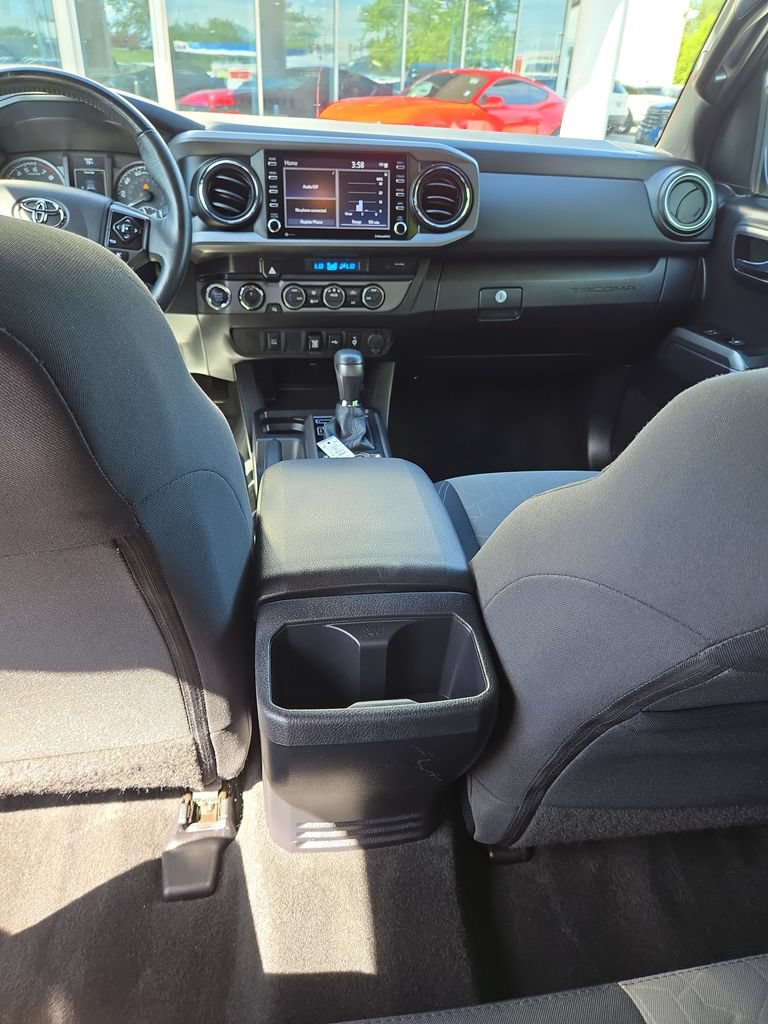 Used 2021 Toyota Tacoma TRD Off-Road AWD/4WD image 26