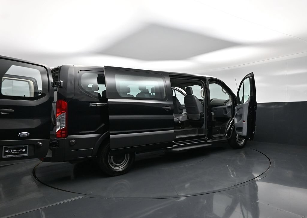 Certified 2017 Ford Transit 350 XL RWD image 6