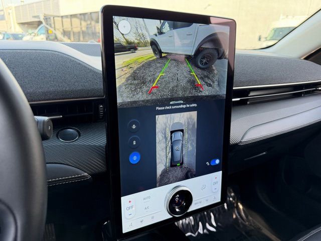 Certified 2025 Ford Mustang Mach-E Premium image 20