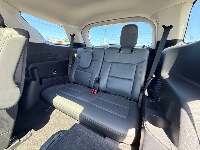 Certified 2025 Ford Explorer Active w/ Active Comfort Package AWD/4WD image 28