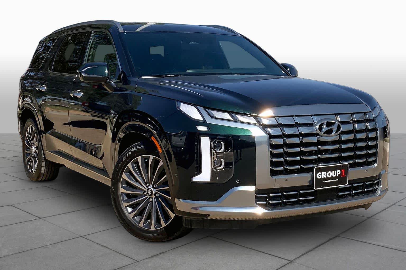 Used 2025 Hyundai Palisade Calligraphy AWD/4WD image 3