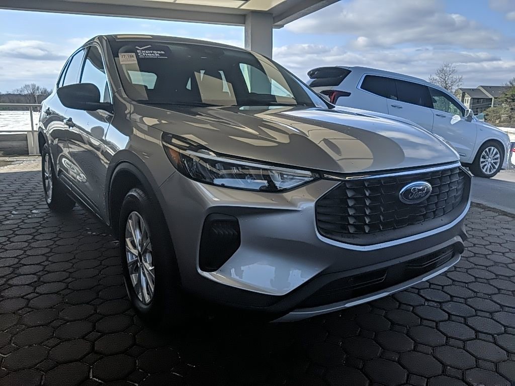 Certified 2024 Ford Escape Active AWD/4WD image 4