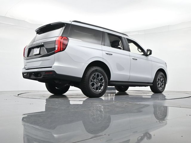 Certified 2025 Ford Expedition Active RWD image 37