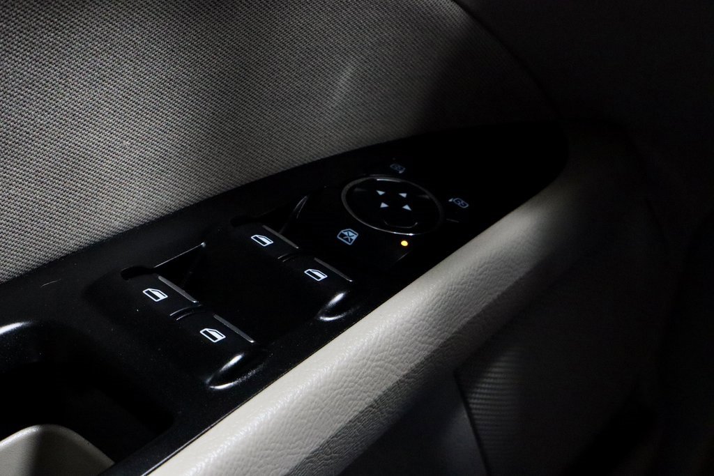 Certified 2017 Ford Fusion SE w/ Fusion SE Technology Package image 24