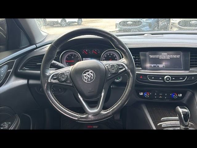 Used 2018 Buick Regal Essence FWD image 15
