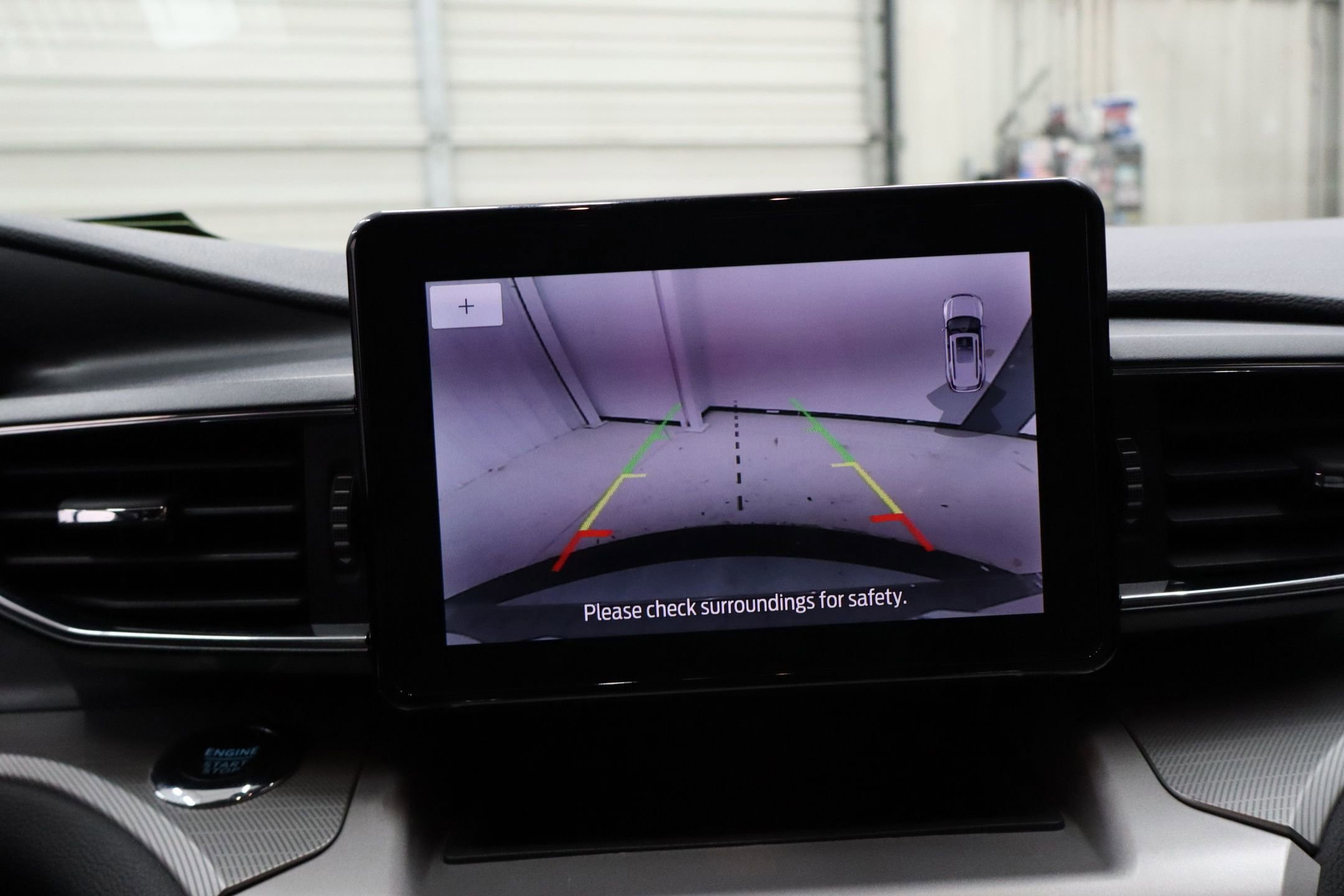 Certified 2022 Ford Explorer XLT w/ Equipment Group 202A image 23