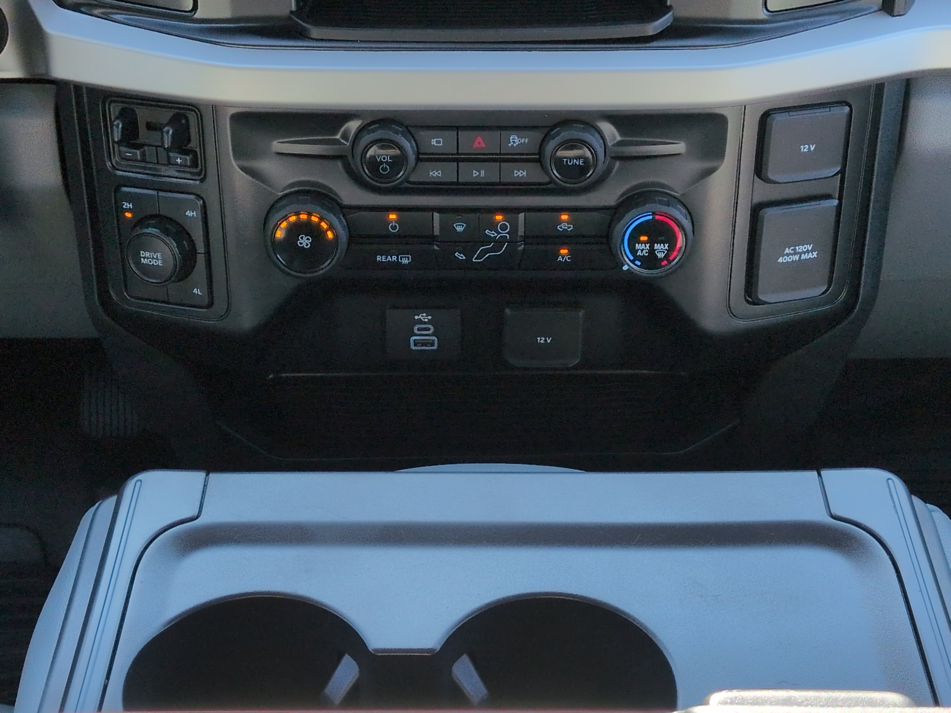Certified 2025 Ford F350 XL w/ 360-Degree Camera Package AWD/4WD image 17