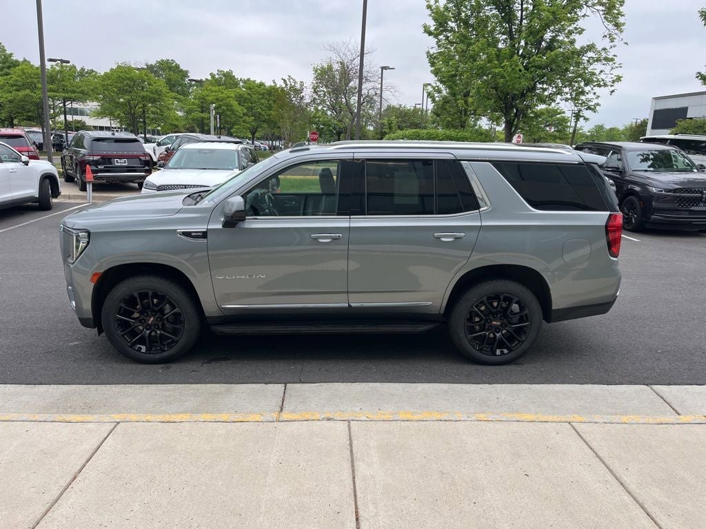 Used 2023 GMC Yukon SLT AWD/4WD image 6