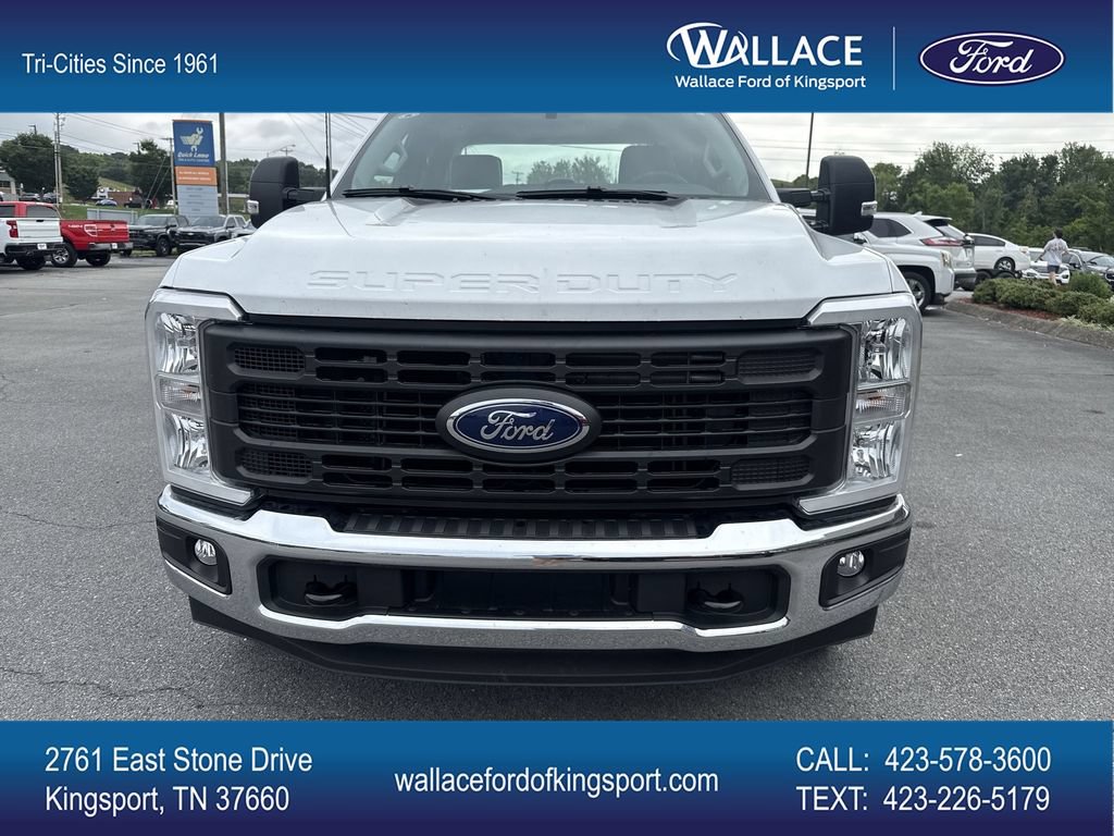 Certified 2025 Ford F250 XL w/ XL Chrome Package RWD video 1