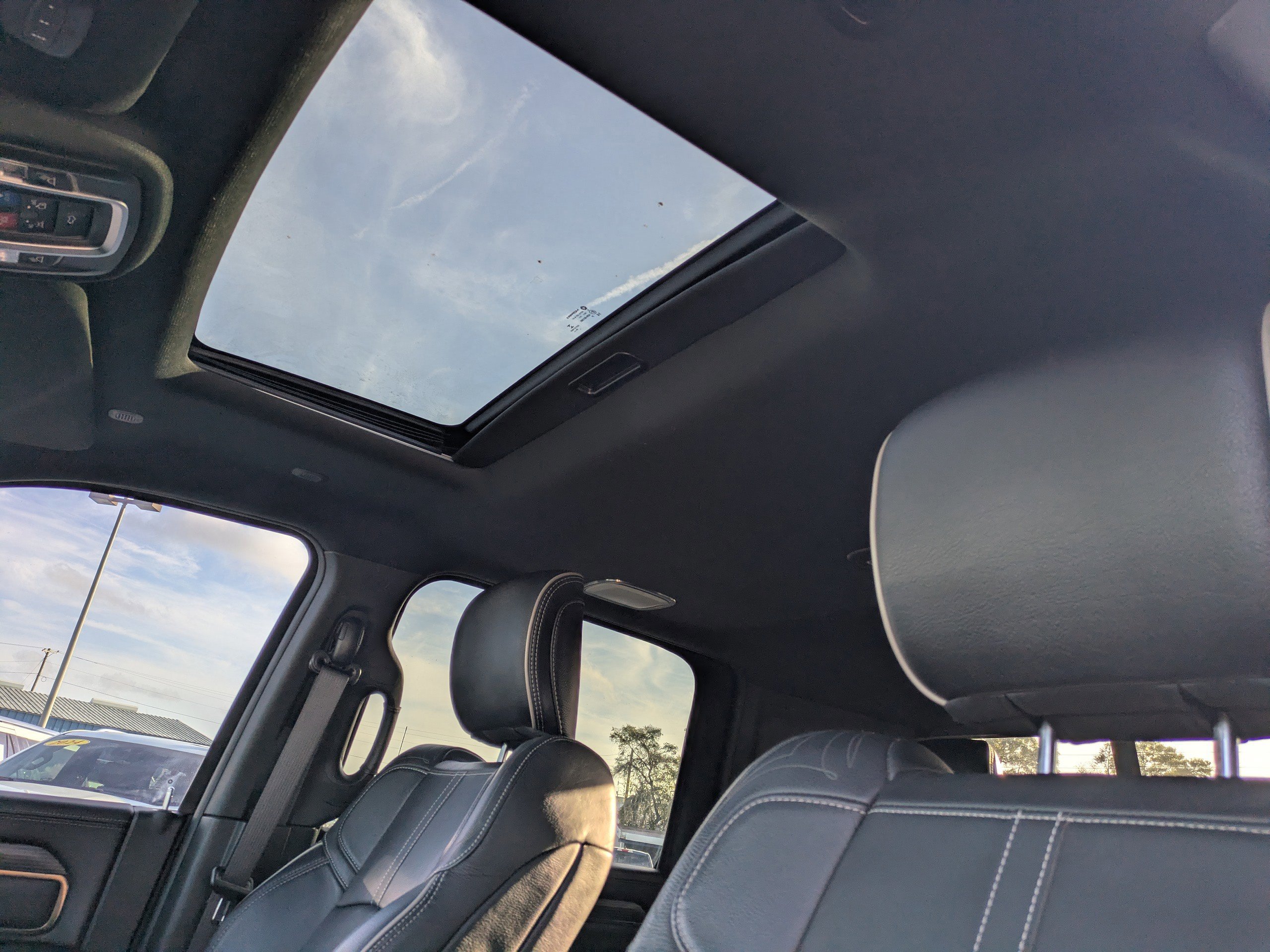 Used 2019 RAM 3500 Limited image 23