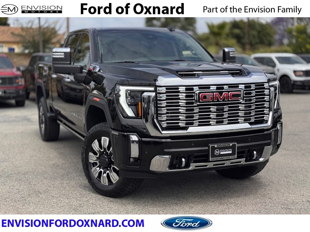 Used 2025 GMC Sierra 3500 Denali w/ Denali Reserve Package AWD/4WD image 1