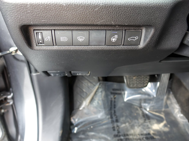 Used 2019 Toyota RAV4 XLE Premium w/ Cold Weather Package AWD/4WD image 21