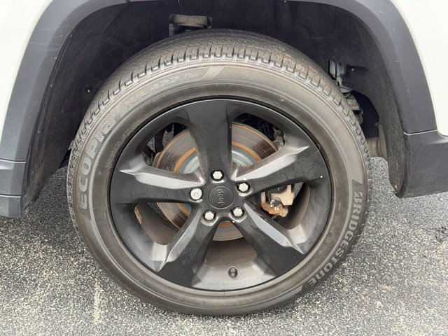 Used 2021 Jeep Grand Cherokee L Laredo AWD/4WD image 34