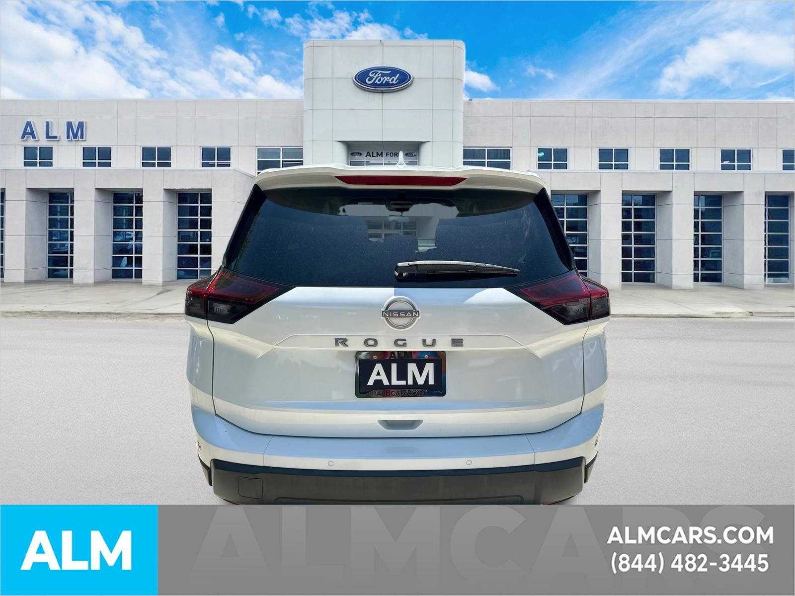 Used 2025 Nissan Rogue SV FWD image 6