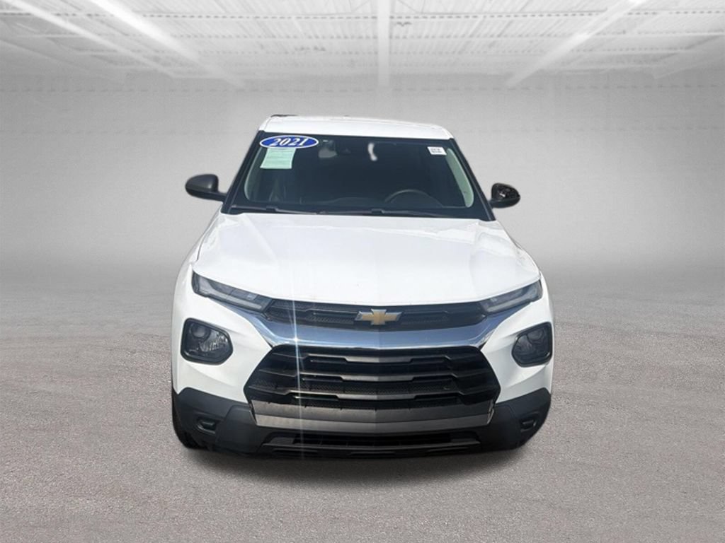 Used 2021 Chevrolet TrailBlazer LS FWD image 3