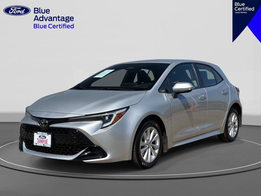 Used 2025 Toyota Corolla SE w/ SE Package FWD image 1