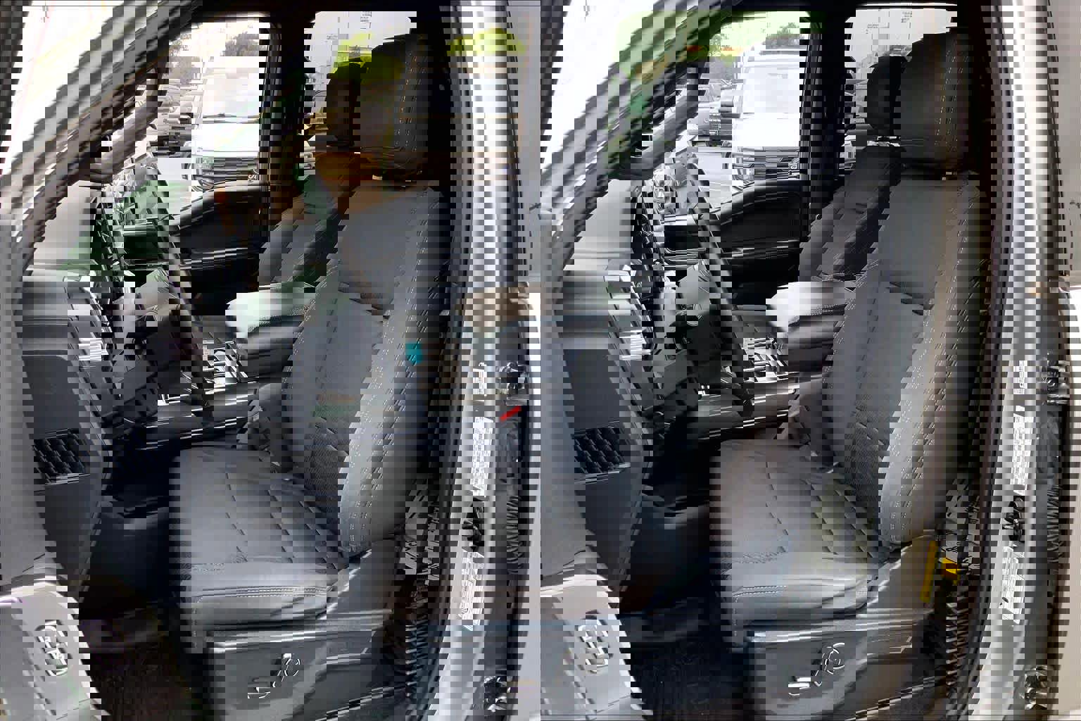 Certified 2021 Ford F150 XLT w/ Equipment Group 302A High image 10