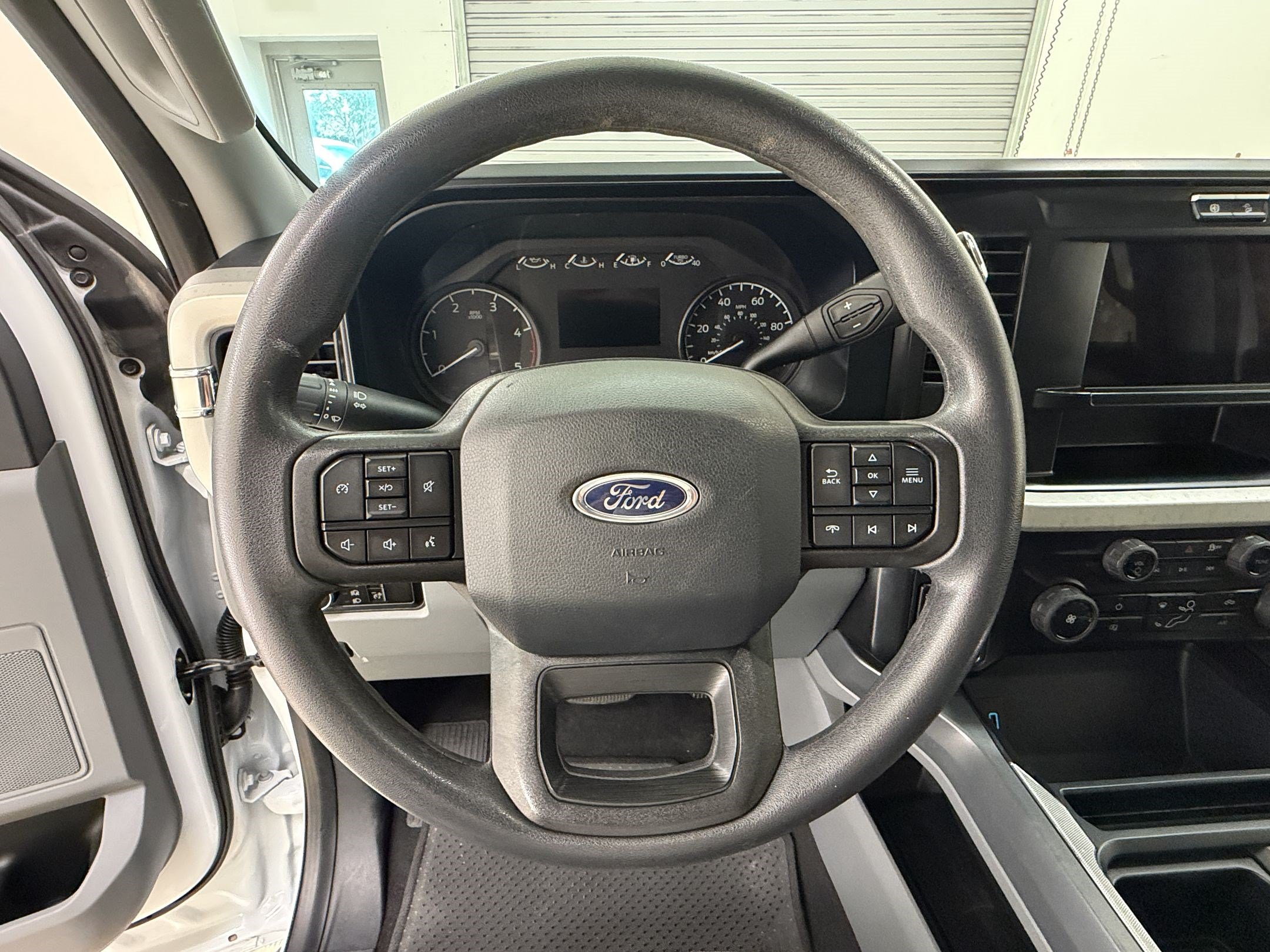 Certified 2025 Ford F250 XLT w/ FX4 Off-Road Package AWD/4WD image 11