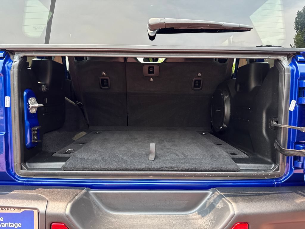 Used 2020 Jeep Wrangler Unlimited Rubicon AWD/4WD image 9