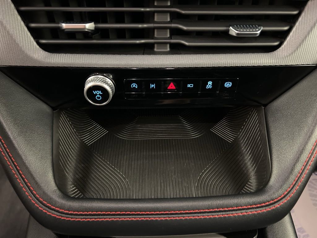 Certified 2025 Ford Explorer ST-Line image 15