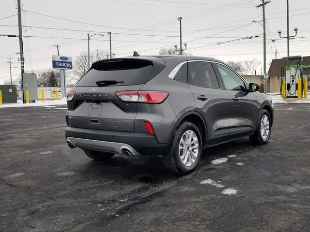 Certified 2022 Ford Escape SE w/ Convenience Package image 3