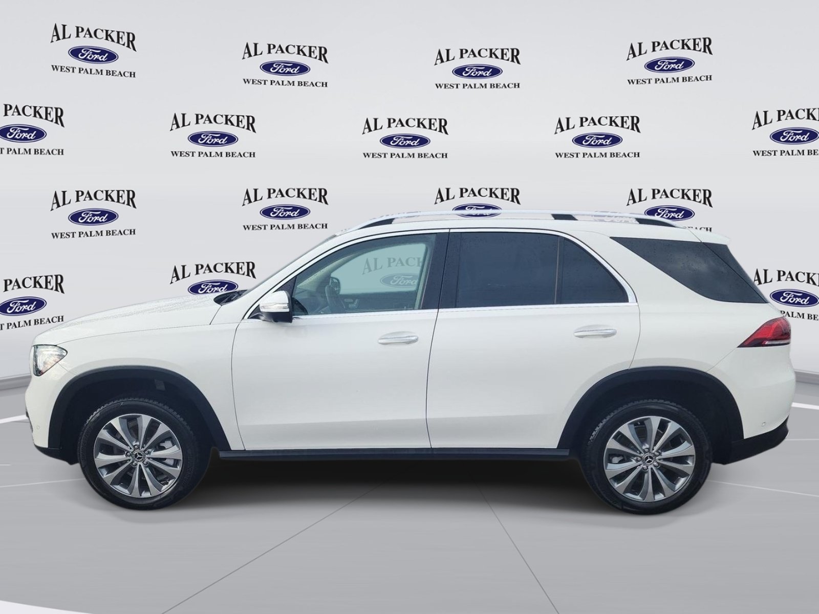 Used 2020 Mercedes-Benz GLE 350 4MATIC image 2