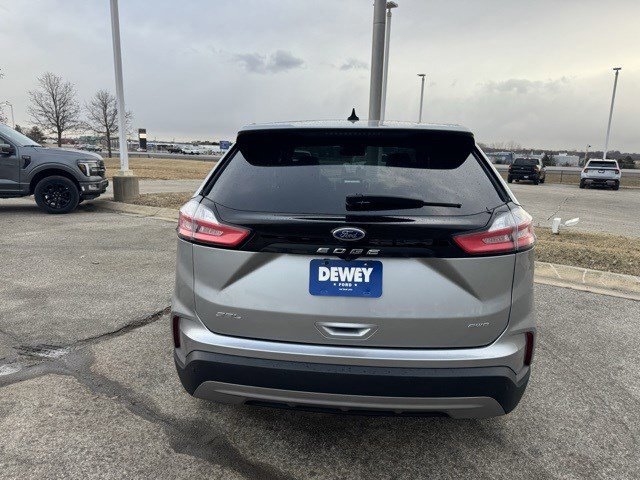 Certified 2022 Ford Edge SEL w/ Convenience Package image 4