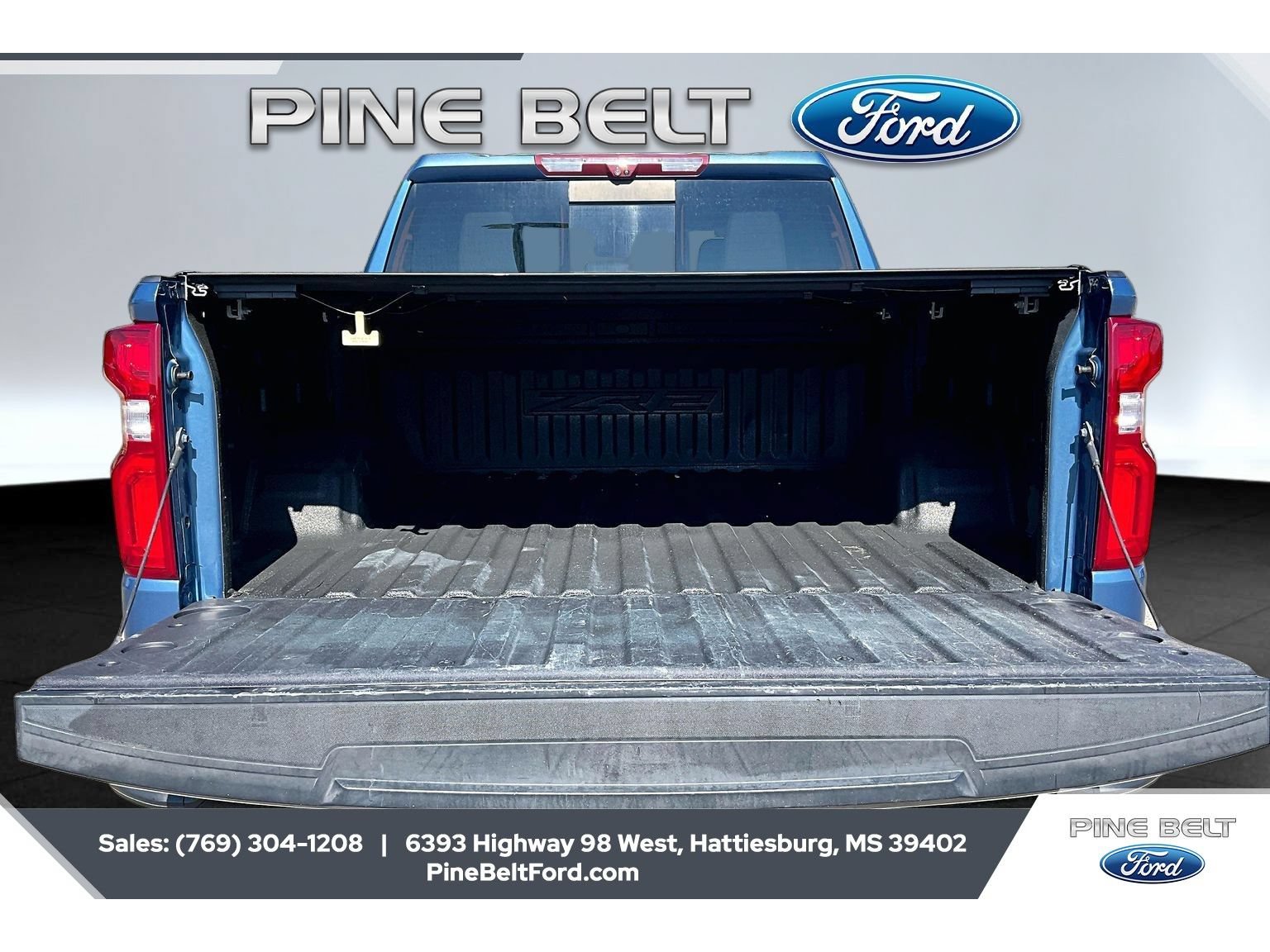 Used 2024 Chevrolet Silverado 1500 ZR2 w/ Technology Package AWD/4WD image 12