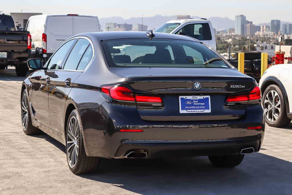 Used 2023 BMW 530e w/ Premium Package RWD image 6