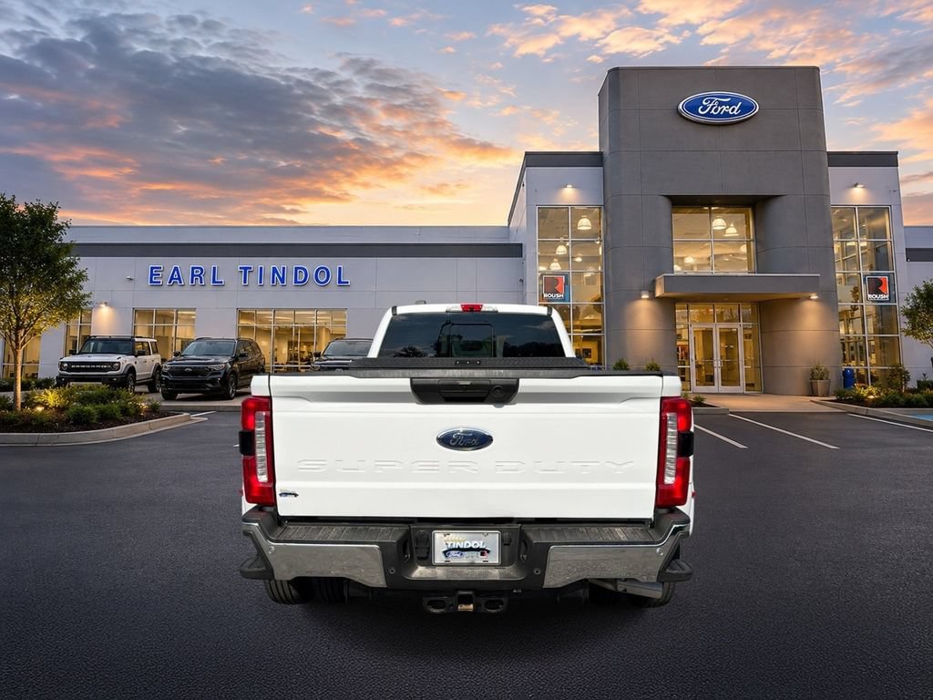 Certified 2025 Ford F350 XLT w/ 360-Degree Camera Package AWD/4WD image 7