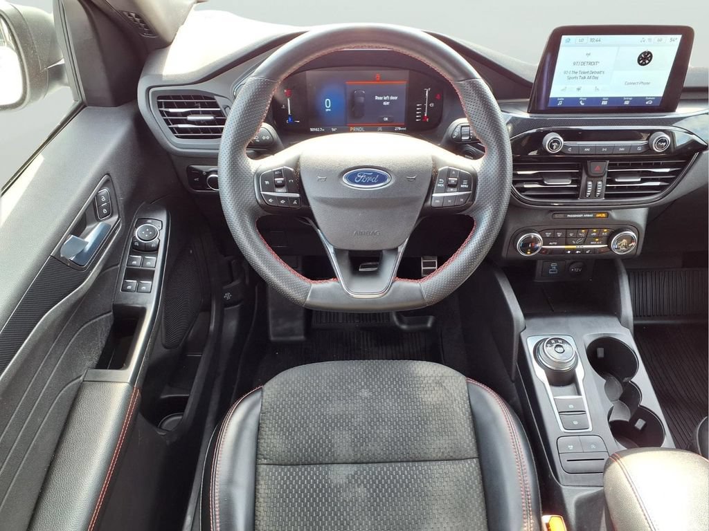 Certified 2023 Ford Escape ST-Line AWD/4WD image 12