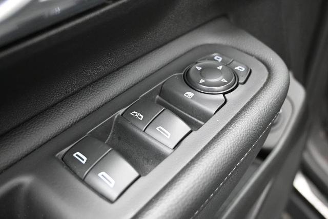 Used 2024 GMC Terrain SLT AWD/4WD image 20