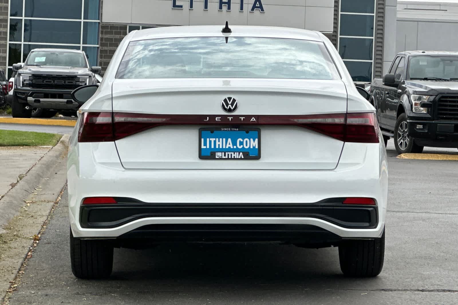 Used 2025 Volkswagen Jetta Sport FWD image 7