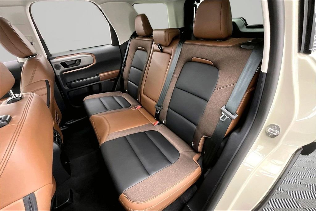 Certified 2025 Ford Bronco Sport Outer Banks w/ Outer Banks Tech Package+ AWD/4WD image 26