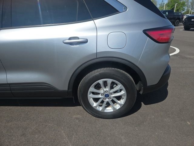 Certified 2022 Ford Escape SE AWD/4WD image 17